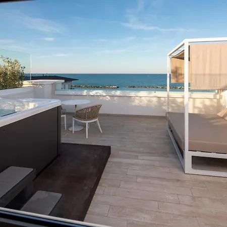 Trevi Family Hotel 3*