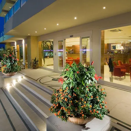 Trevi Family Hotel 3*