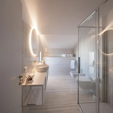 Ξενοδοχείο Trevi Family Κατόλικα