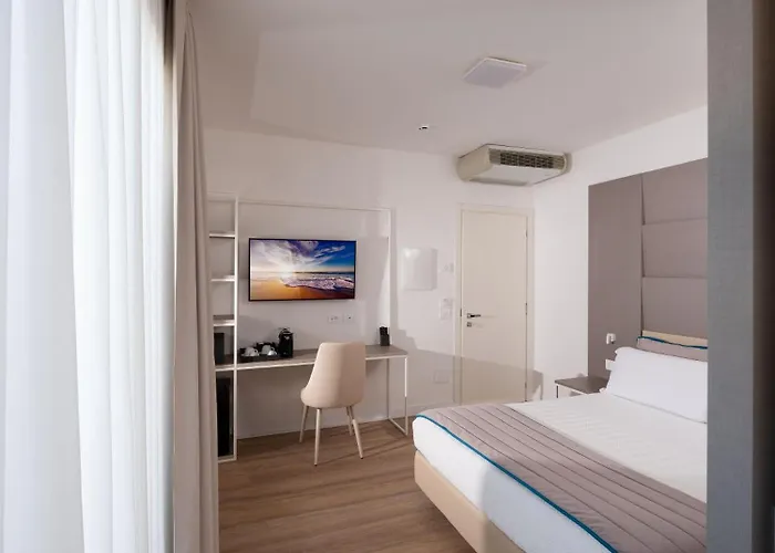 Hotel Trevi Family